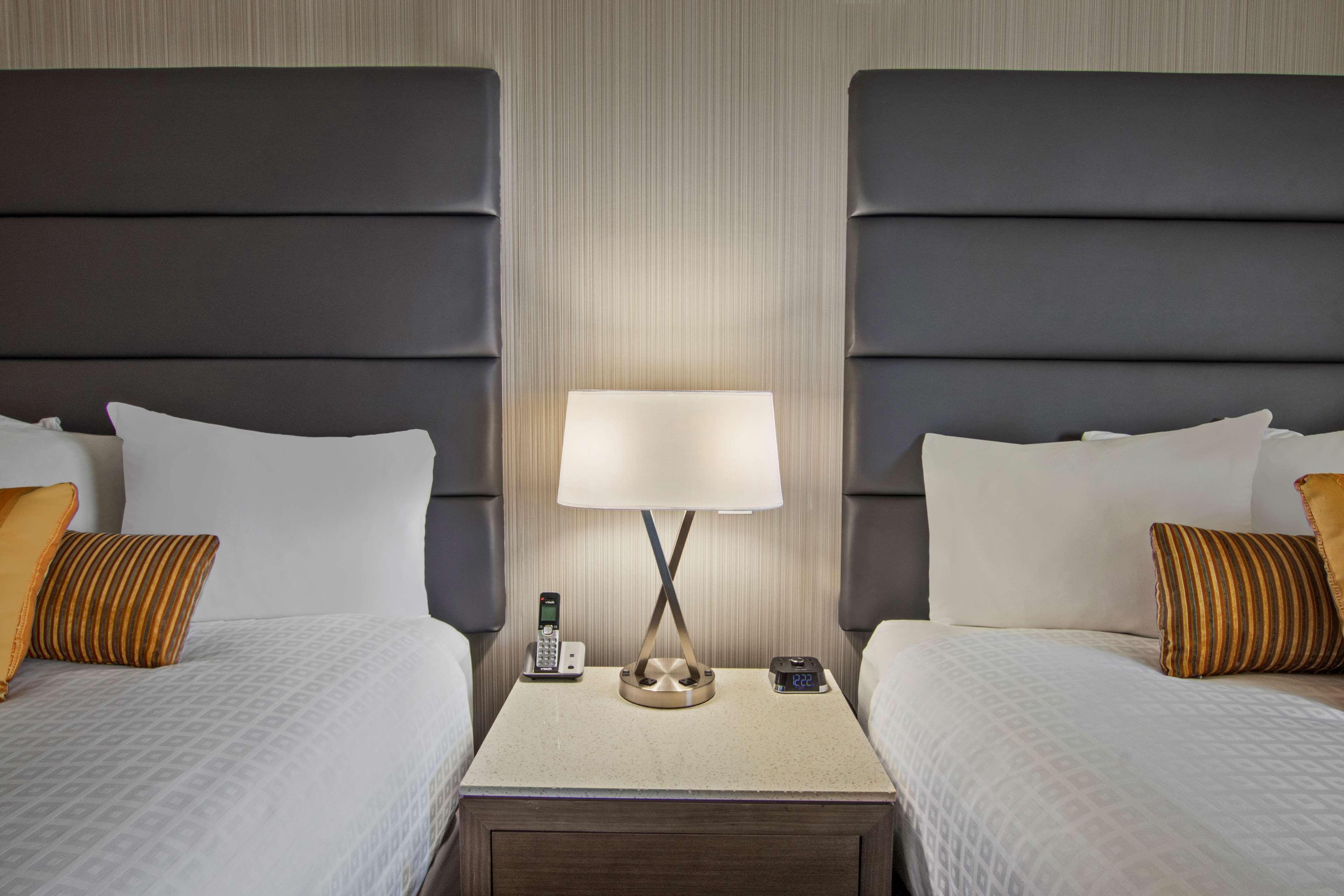 Best Western Premier Calgary Plaza Hotel & Conference Centre Eksteriør bilde
