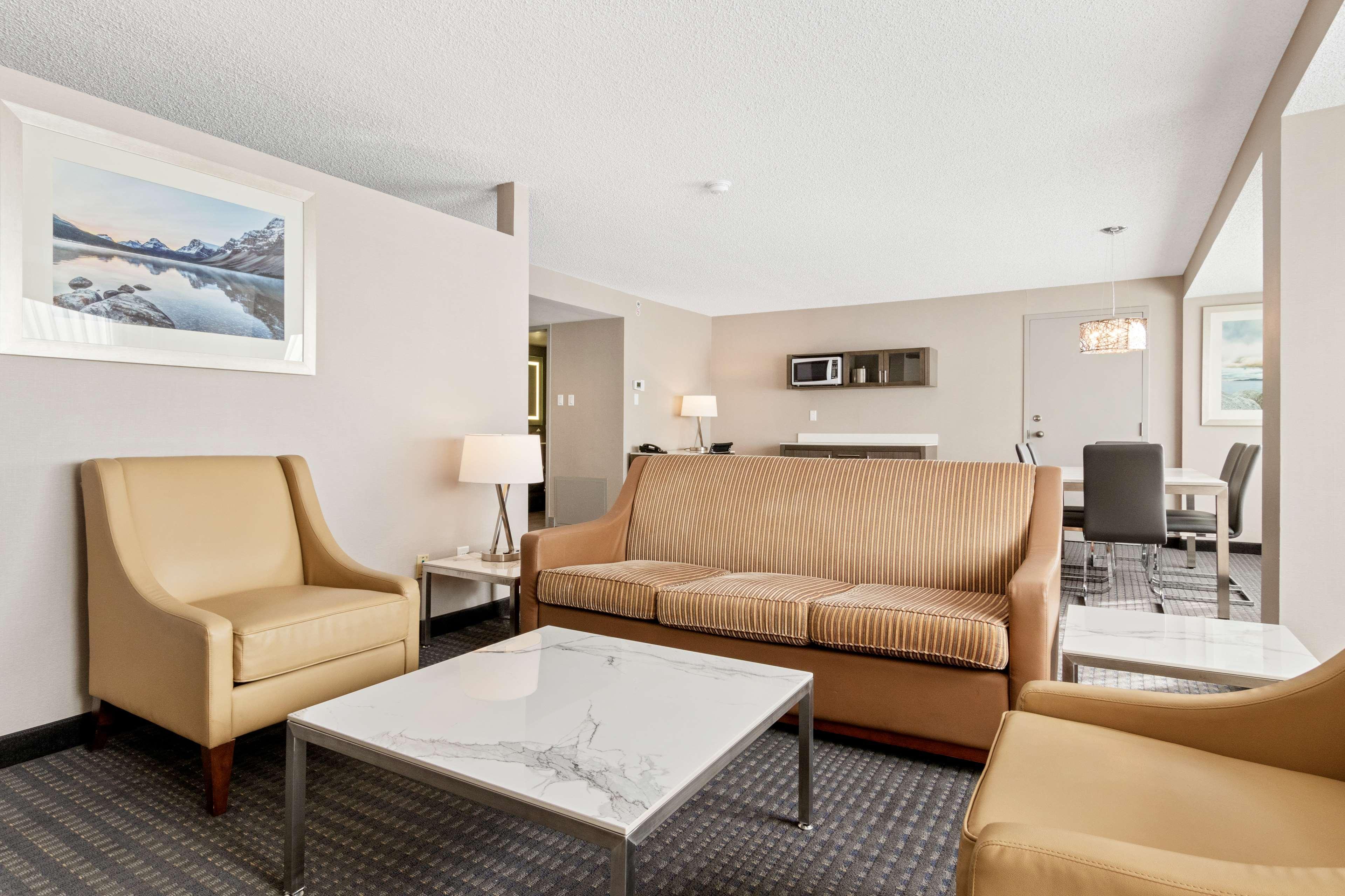 Best Western Premier Calgary Plaza Hotel & Conference Centre Eksteriør bilde
