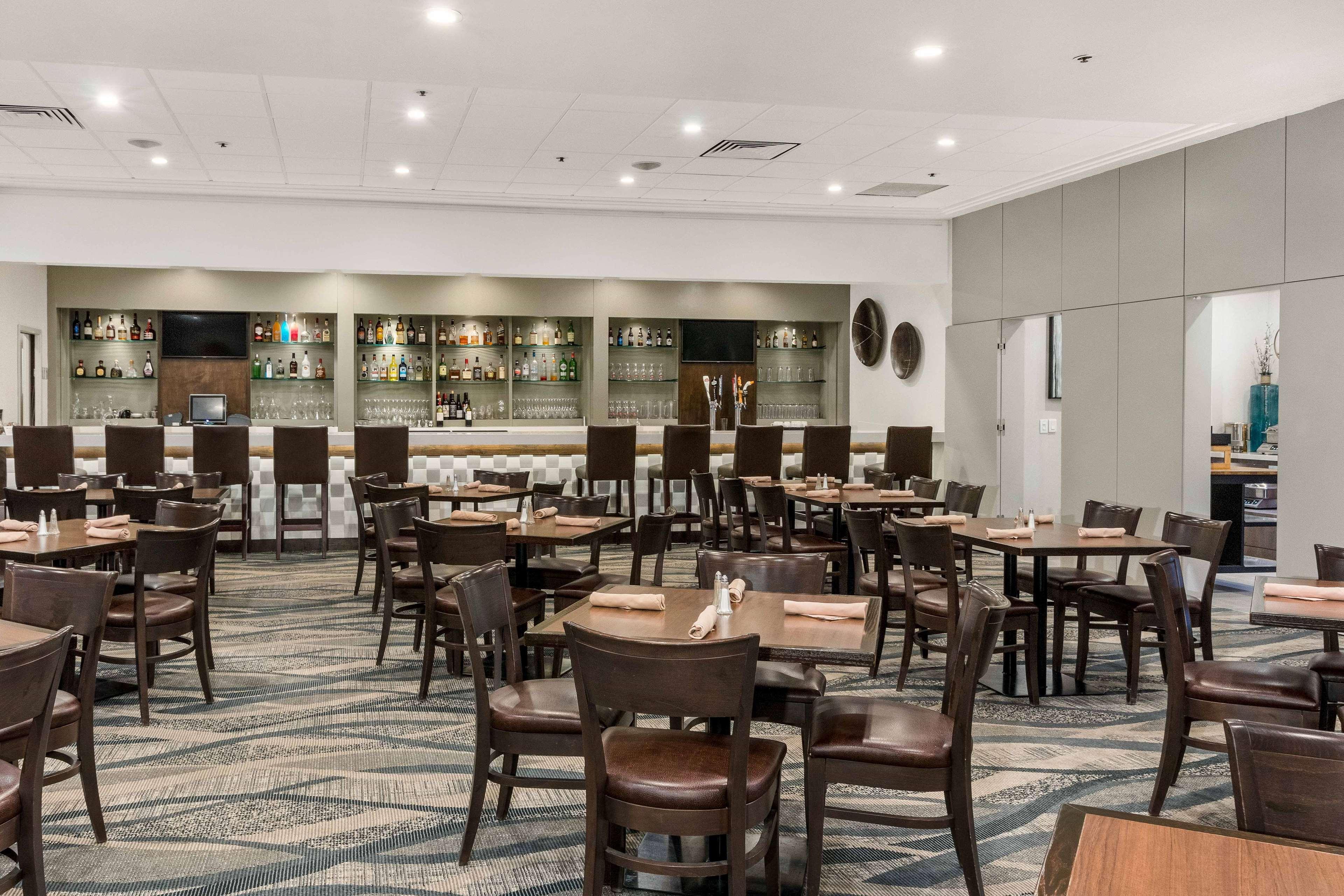 Best Western Premier Calgary Plaza Hotel & Conference Centre Eksteriør bilde