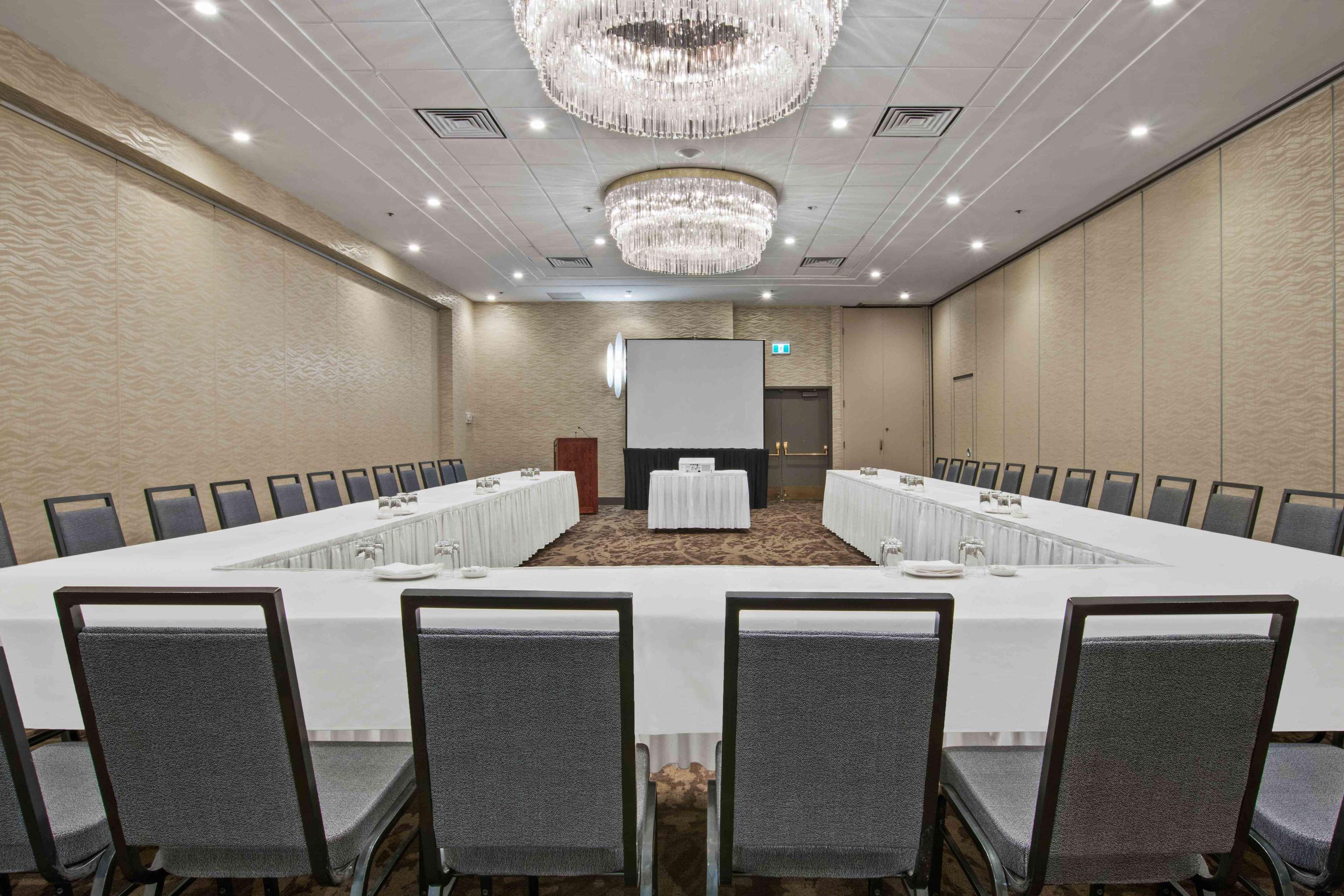 Best Western Premier Calgary Plaza Hotel & Conference Centre Eksteriør bilde