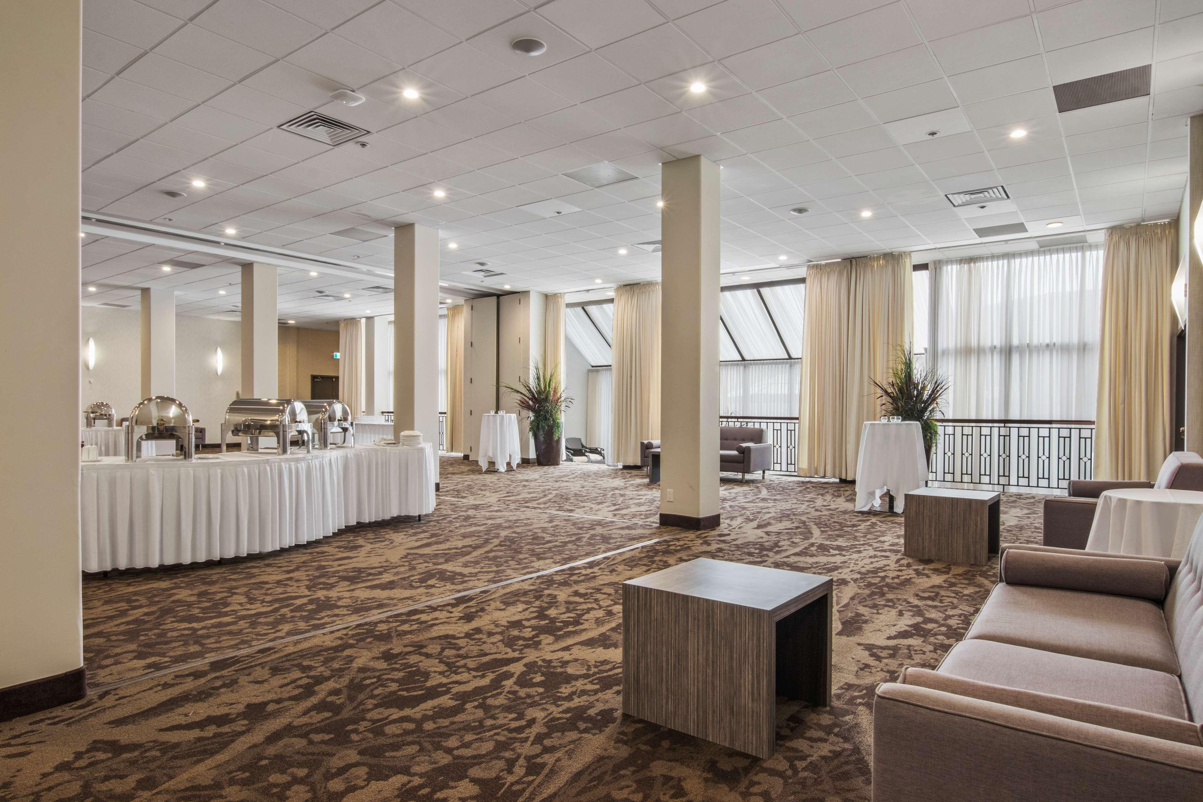 Best Western Premier Calgary Plaza Hotel & Conference Centre Eksteriør bilde
